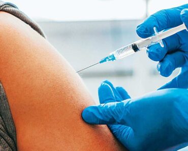 Corona Vaccine घेतल्यानंतर तुम्ही अशी चूक करू नका; मोदी सरकारकडून इशारा